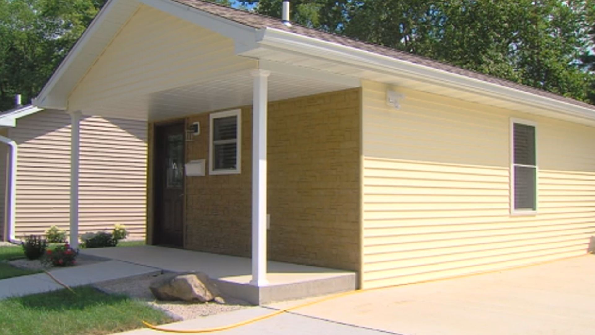 veteran tiny home.jpg